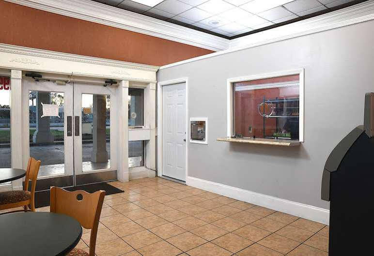 Knights Inn Baton Rouge Exterior photo